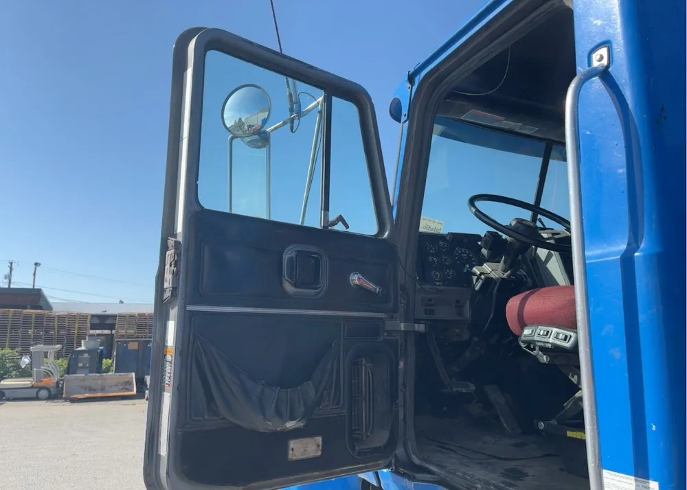 1998 Mack CH613 Tri/A 11 yard Hydraulic Dump Heavy