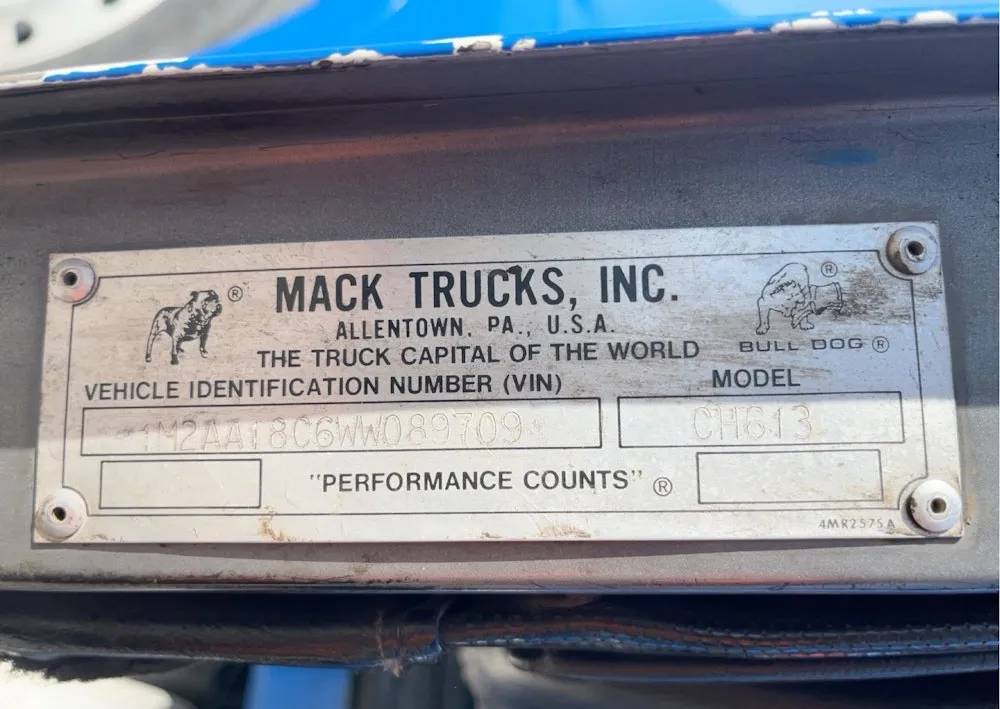 1998 Mack CH613 Tri/A 11 yard Hydraulic Dump Heavy