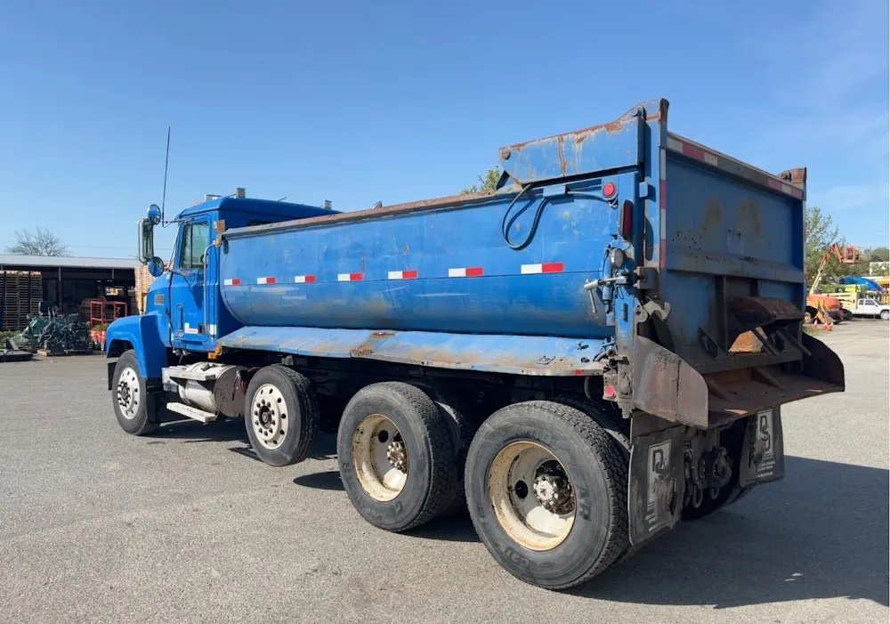 1998 Mack CH613 Tri/A 11 yard Hydraulic Dump Heavy