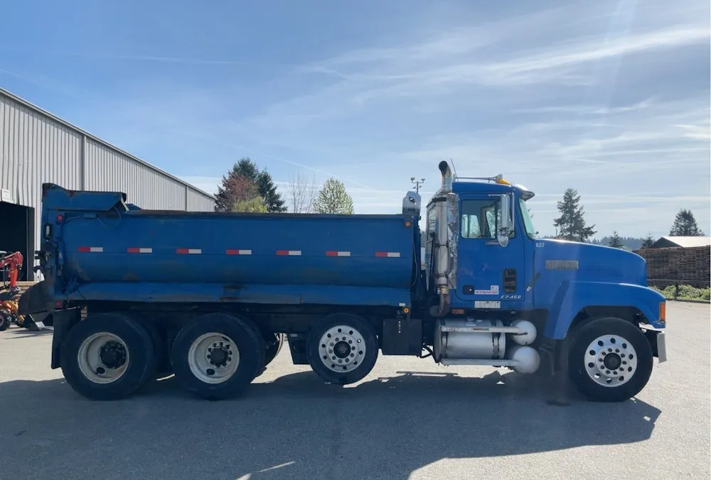1998 Mack CH613 Tri/A 11 yard Hydraulic Dump Heavy